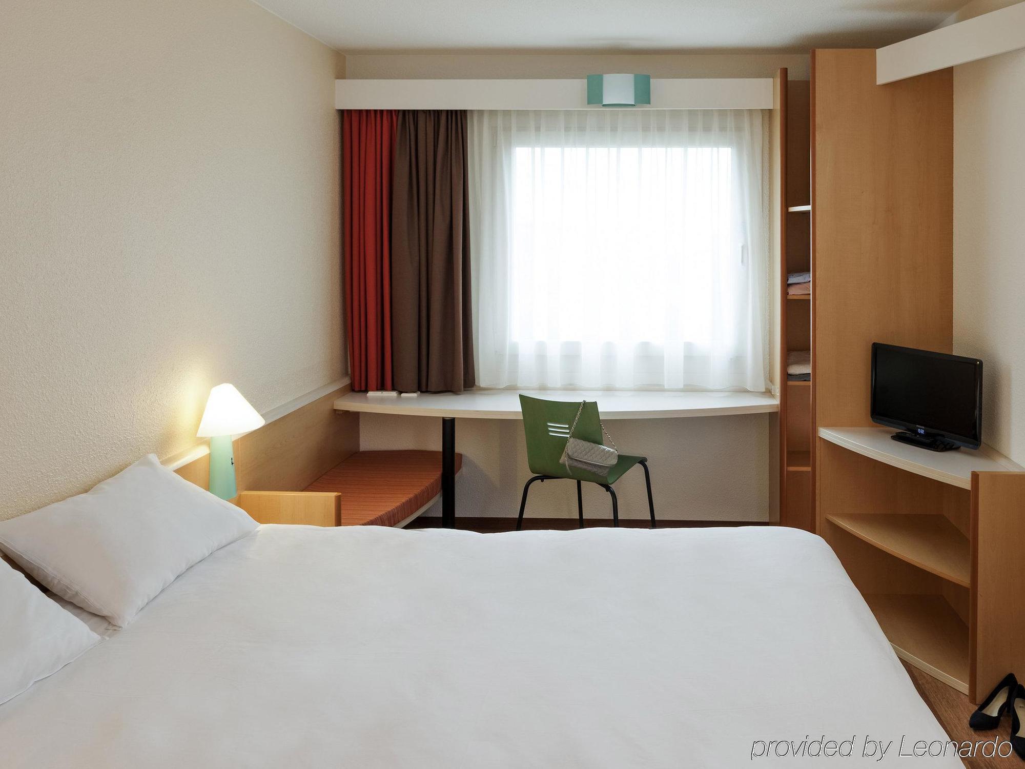 Ibis Lyon L'Isle D'Abeau酒店 外观 照片
