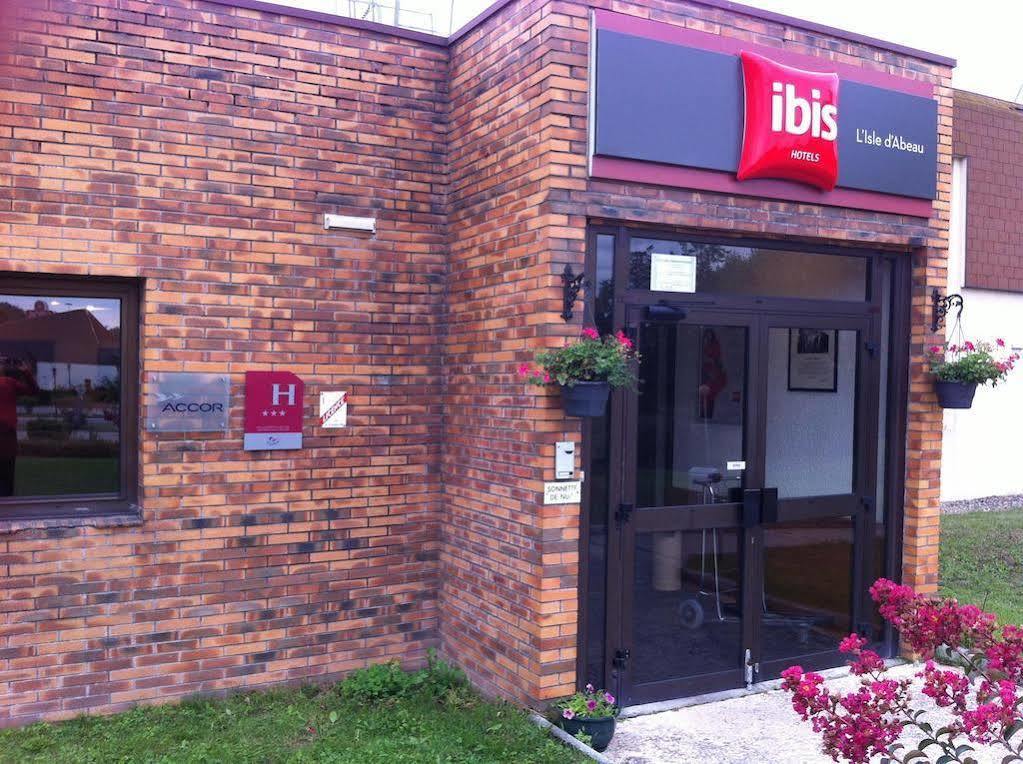 Ibis Lyon L'Isle D'Abeau酒店 外观 照片
